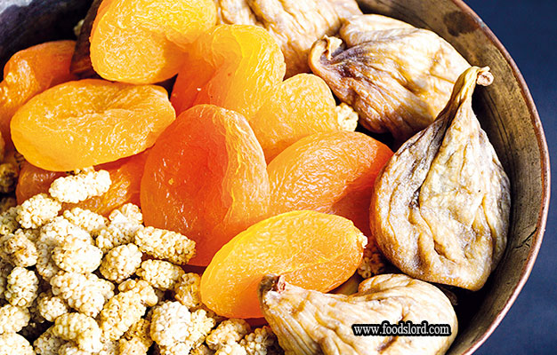 میوه های خشک همچنین می توانند یک جایگزین طبیعی فوق العاده برای شیرین کننده های مصنوعی باشند.