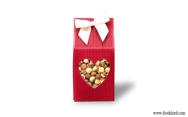FOOD-LORD.com---valentine-gift----nuts-box-valentine-gift