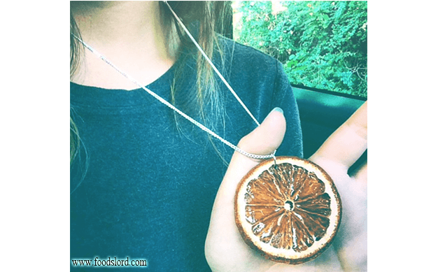 foodslord.com---valentine-day---necklace